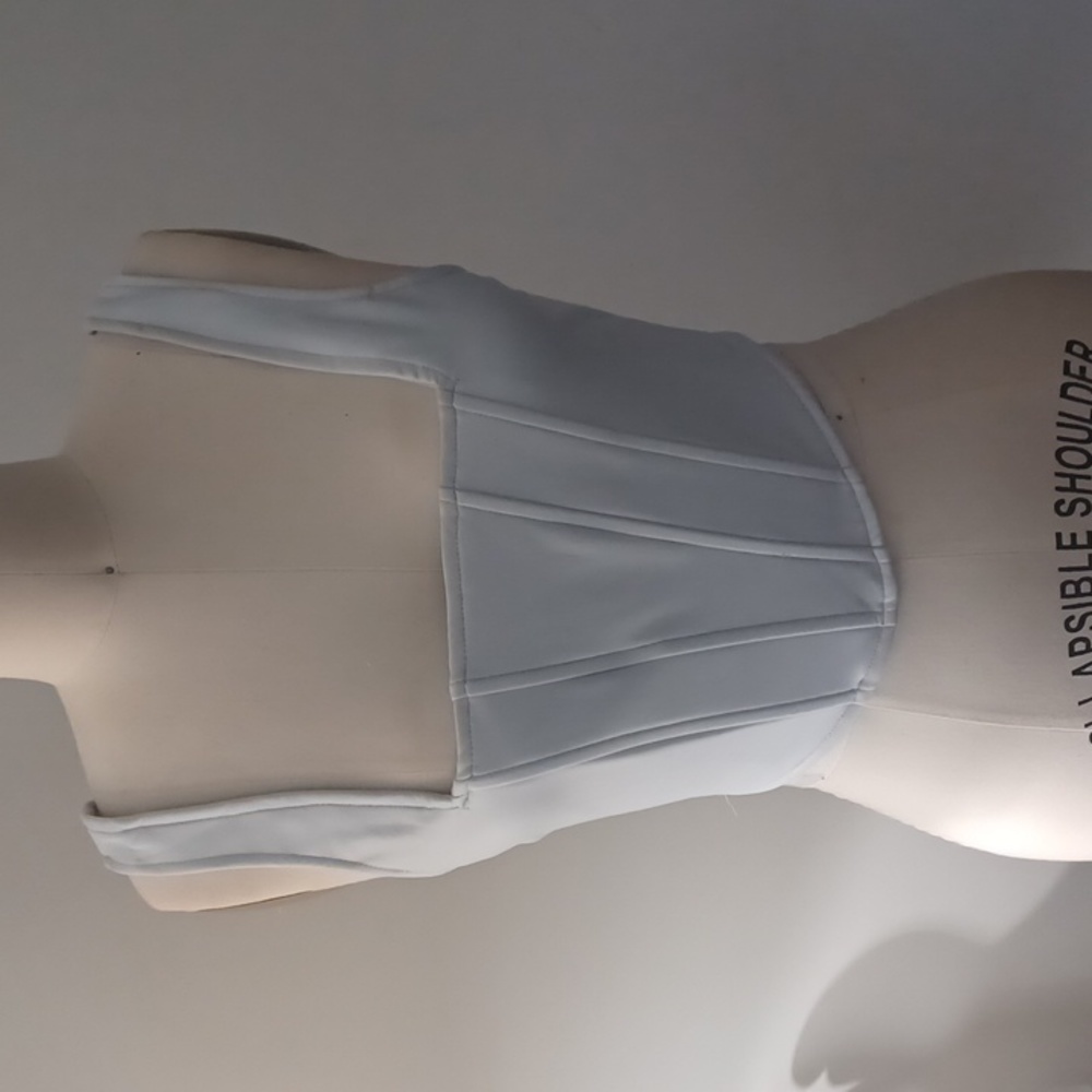 NWT FOREVER 21 ZIP UP CROP TOP SZ MEDIUM